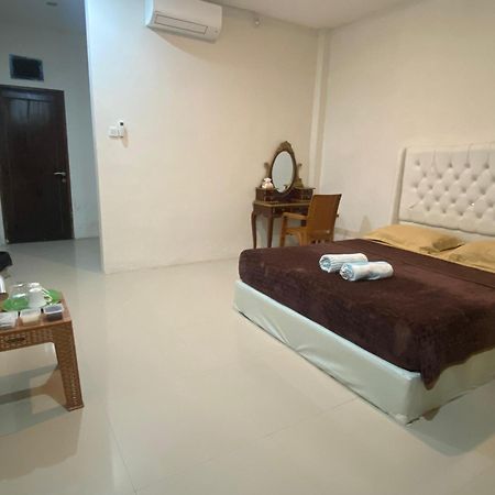 Wl Guesthouse Labuan Bajo Dış mekan fotoğraf