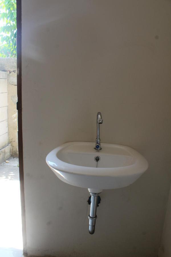 Wl Guesthouse Labuan Bajo Dış mekan fotoğraf