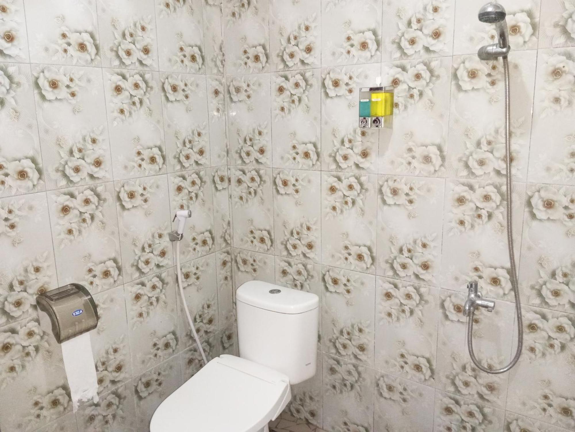 Wl Guesthouse Labuan Bajo Dış mekan fotoğraf