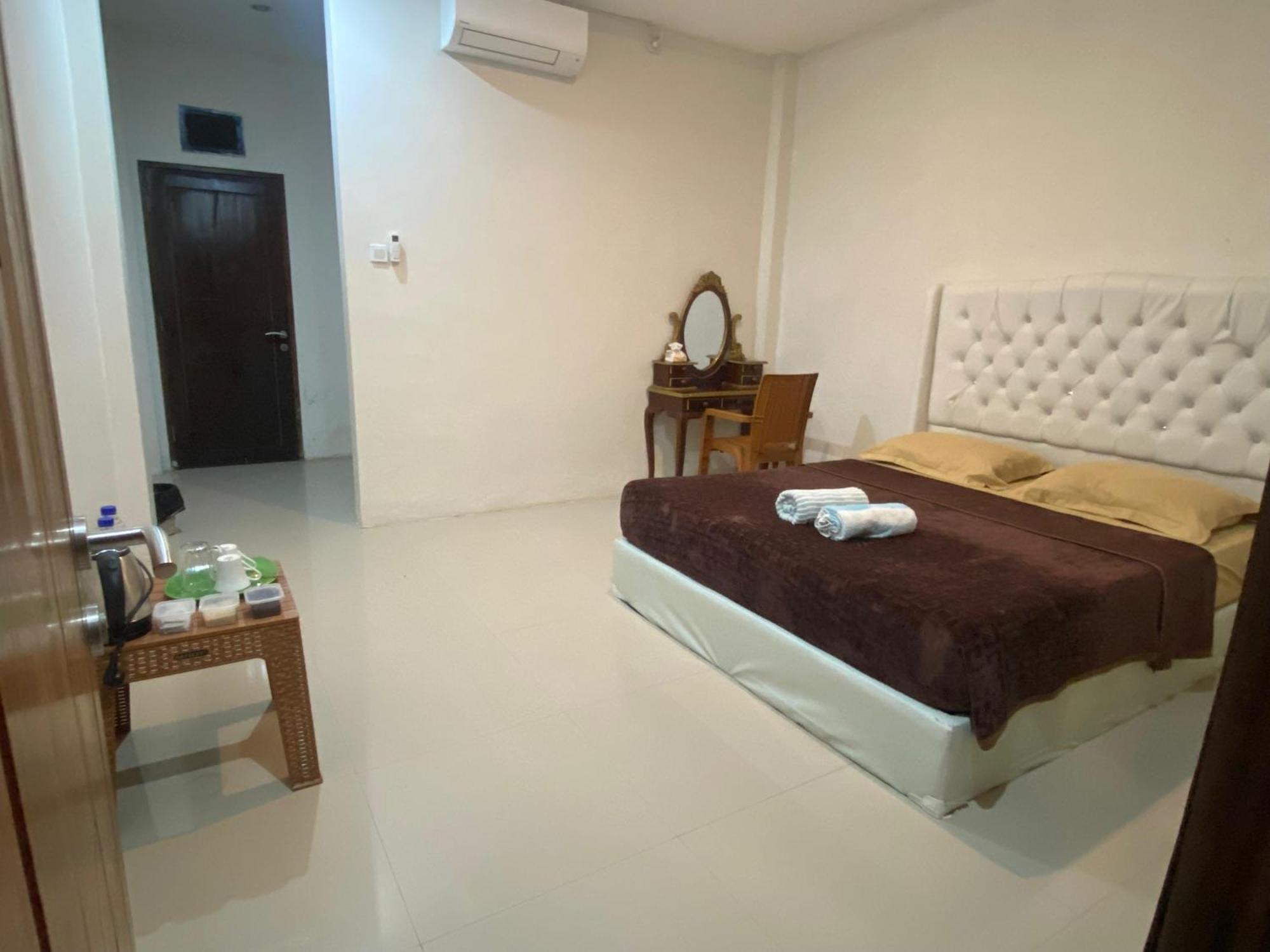 Wl Guesthouse Labuan Bajo Dış mekan fotoğraf